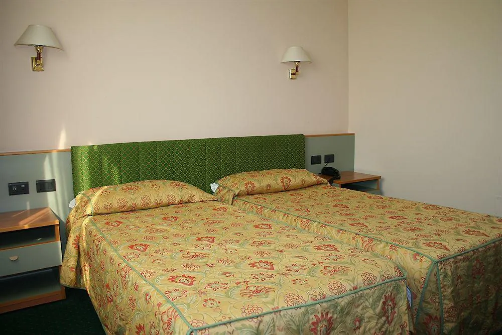 ****  Rege Hotel San Donato Milanese Italy